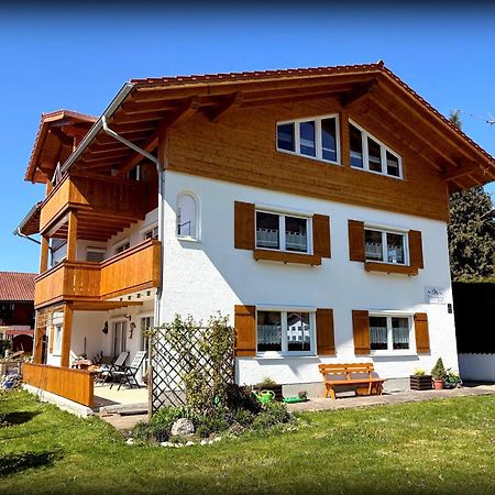 23 Neu Erbaute Ferienwohnung Mit Schloss- Und Panoramablick Halblech Exterior foto