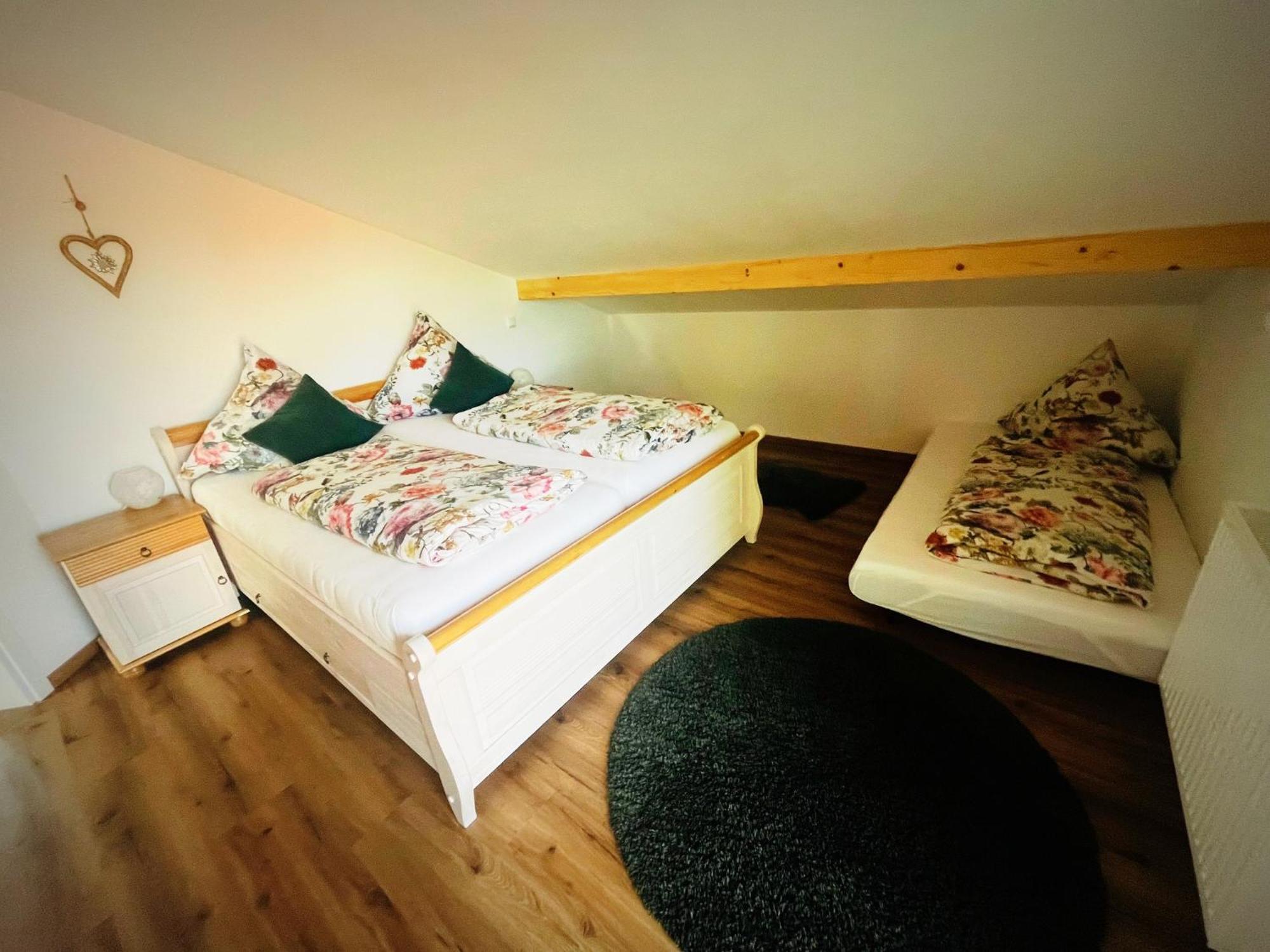 23 Neu Erbaute Ferienwohnung Mit Schloss- Und Panoramablick Halblech Exterior foto