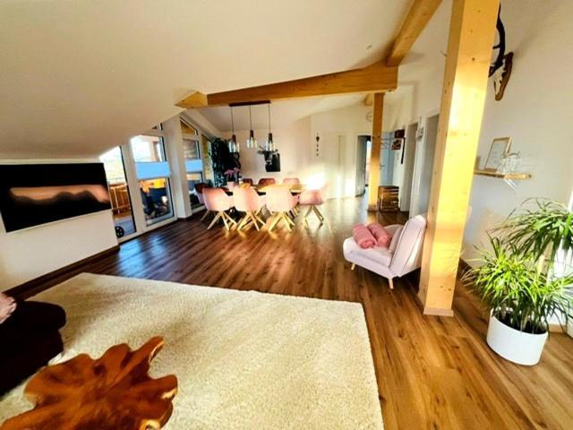 23 Neu Erbaute Ferienwohnung Mit Schloss- Und Panoramablick Halblech Exterior foto