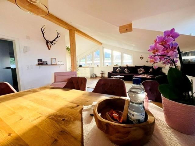 23 Neu Erbaute Ferienwohnung Mit Schloss- Und Panoramablick Halblech Exterior foto